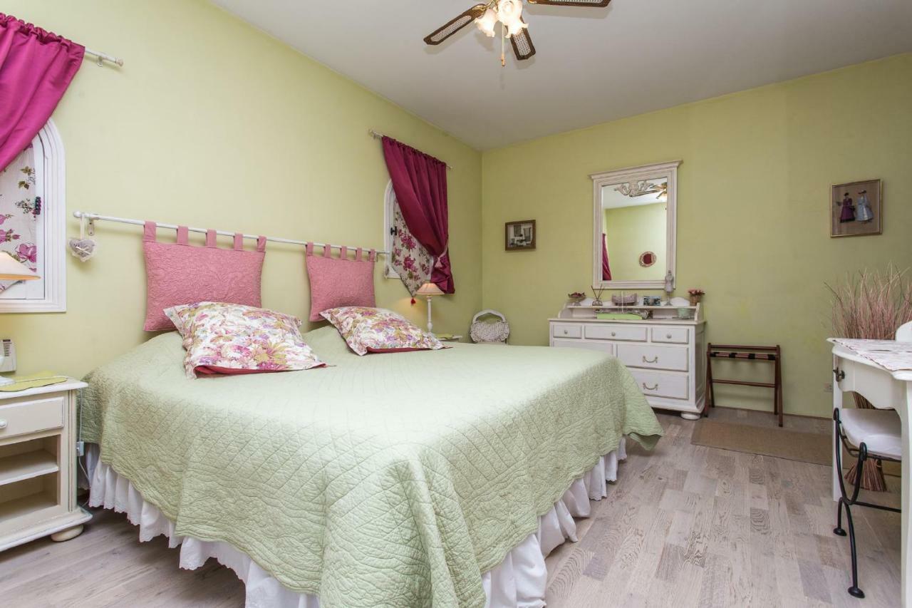 Mas Du Roc Bed & Breakfast Grasse Dış mekan fotoğraf