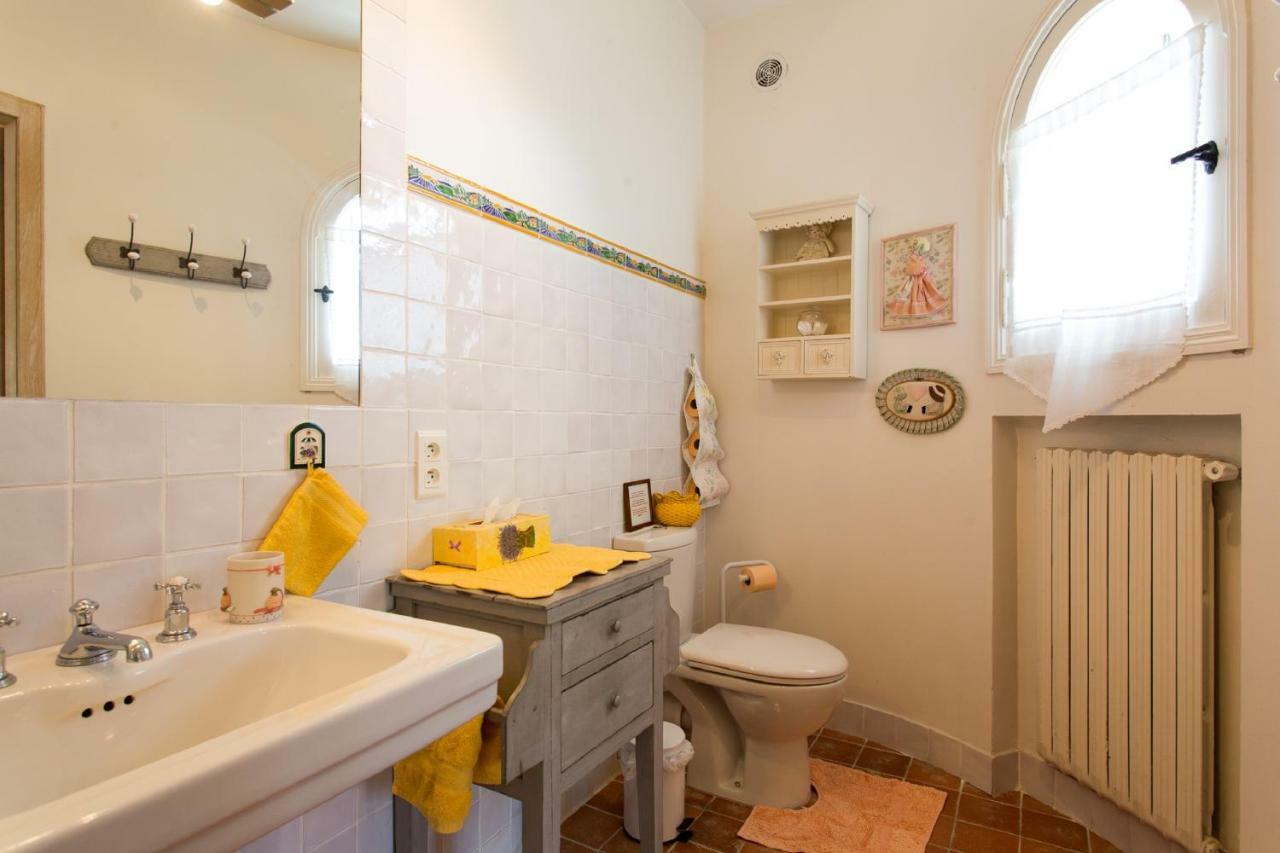 Mas Du Roc Bed & Breakfast Grasse Dış mekan fotoğraf